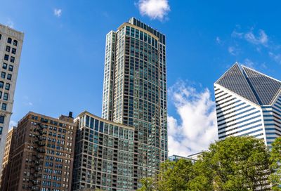 130 N Garland Court Chicago IL 60602