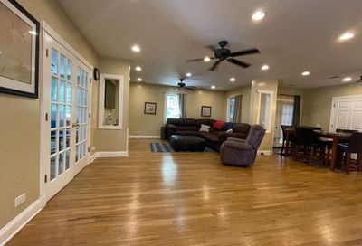 3944 W Dakin Street Chicago IL 60618