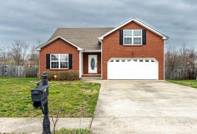 1913 Patton Rd Clarksville TN 37042
