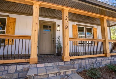 229 E River Bend Drive Eatonton GA 31024