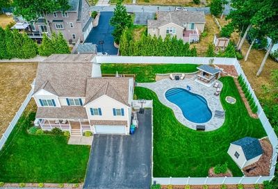 10 Moline Rd Burlington MA 01803
