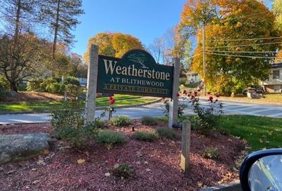 241 Weatherstone Dr Worcester MA 01604