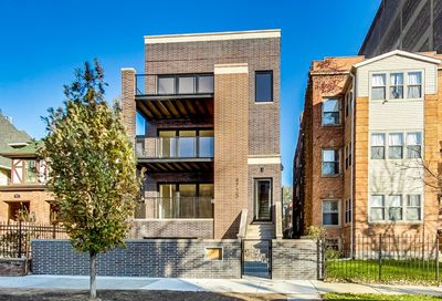 4723 N Winthrop Avenue Chicago IL 60640