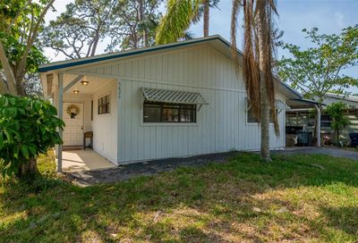 5824 Wildwood Avenue Sarasota FL 34231