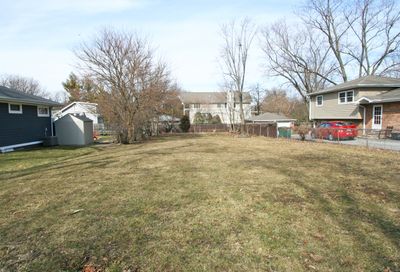 224 Willard Place Westmont IL 60559