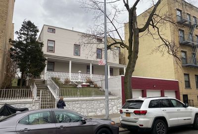 32-25 30th Street Long Island City NY 11106