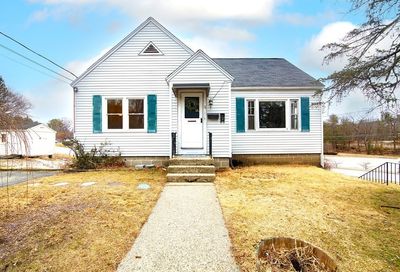 21 Lindell Ave Leominster MA 01453