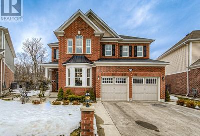 300 FALLING GREEN Crescent Kitchener ON N2R0E9