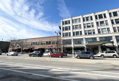 4704 N Broadway Street Chicago IL 60640