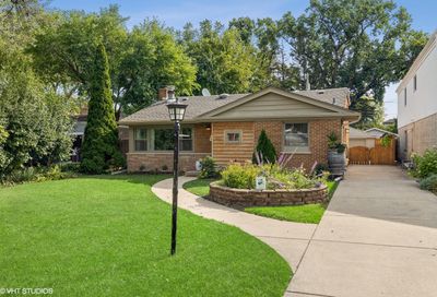 465 Northgate Court Riverside IL 60546