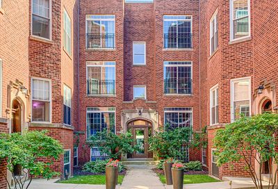 5876 N Ridge Avenue Chicago IL 60660