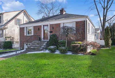 51 Myrtle Boulevard Larchmont NY 10538