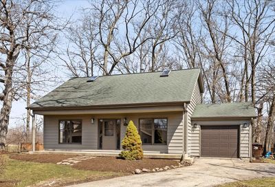 50 Evergreen Court Port Barrington IL 60010