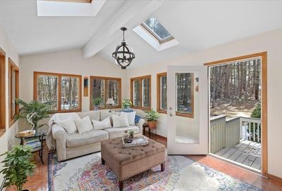 48 Cricket Dr Sturbridge MA 01566
