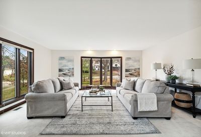 310 Hyatt Drive Libertyville IL 60048