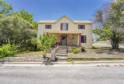 108 N Walnut Street Lampasas TX 76550