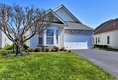 413 Leisure Drive Ridge NY 11961
