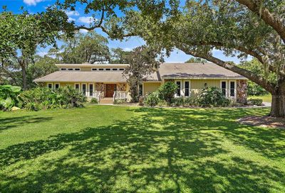 2145 Meadow Brook Drive Clearwater FL 33759