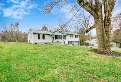 86 Maple Avenue Candler NC 28715