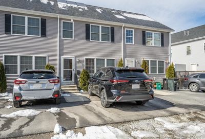 7 S Maxwell Court Worcester MA 01607