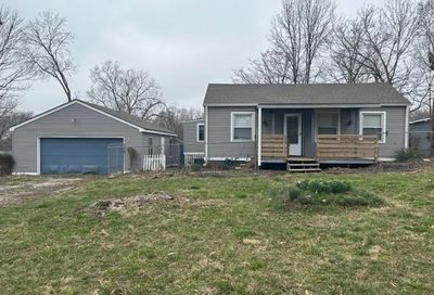 5748 Marsh Avenue Kansas City MO 64129