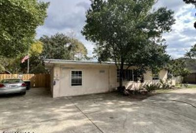 3153 Peach Dr Jacksonville FL 32246