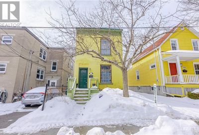 130 UPPER LORNE PLACE Ottawa ON K1R7G9