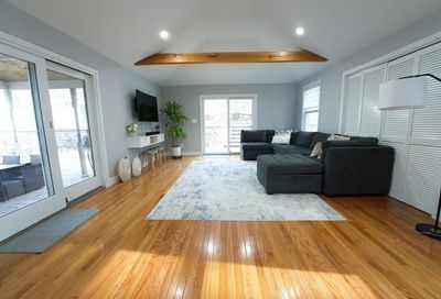 1376 Quaker St Northbridge MA 01534