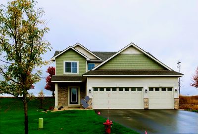 972 Forest Edge Circle Jordan MN 55352