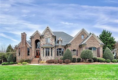 7515 Polyantha Rose Circle Weddington NC 28104
