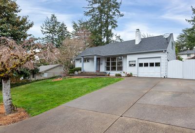 6253 SW 46th Pl Portland OR 97221