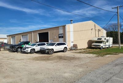 225-230 E Lincoln Avenue Leland IL 60531