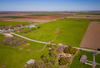 15500 Fm 1660 Taylor TX 76574