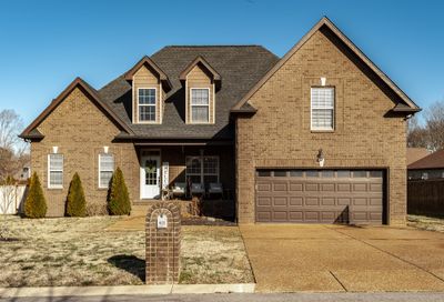 405 Landons Cir White House TN 37188