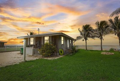 4072 N Beach Road Englewood FL 34223
