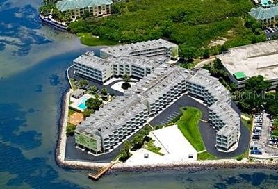 2506 N Rocky Point Drive Tampa FL 33607