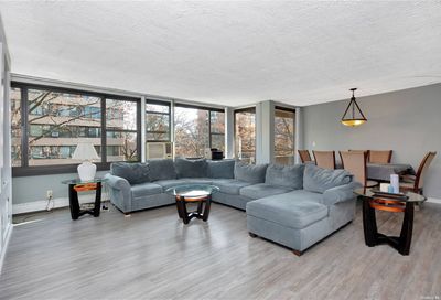 162-11 9th Ave Beechhurst NY 11357