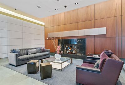130 N Garland Court Chicago IL 60602