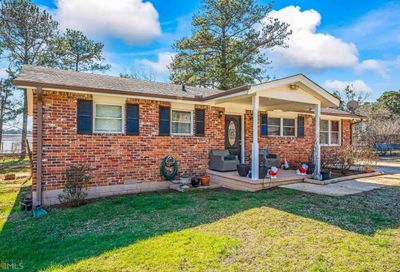 2655 Oak Circle Ellenwood GA 30294