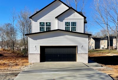 270 Edmondson Ferry Rd Clarksville TN 37040