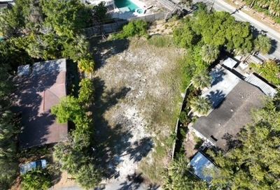 5202 Winding Way Sarasota FL 34242