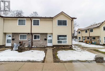 #16 -453 ALBERT ST Waterloo ON N2L5A7
