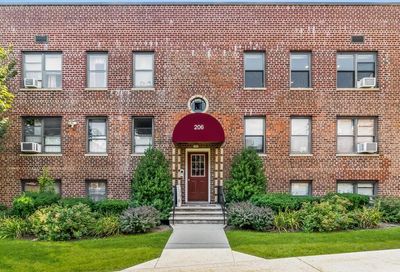 206 Richbell Road Mamaroneck NY 10543