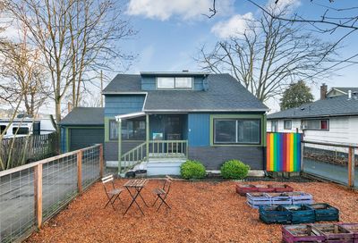 8034 SE Henderson St Portland OR 97206