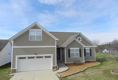 502 Whirlaway Ct Burns TN 37029