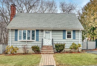9 Fairview St Saugus MA 01906