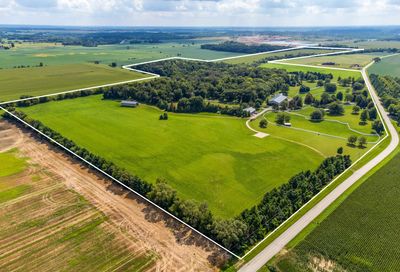 165/197 N Schneider Road Elburn IL 60119