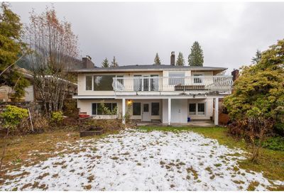 4781 MARINEVIEW CRESCENT North Vancouver BC V7R3P4