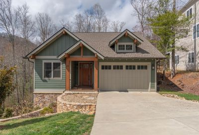 22 Old Bridge Circle Fairview NC 28730