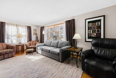 339 E 59th Street Westmont IL 60559